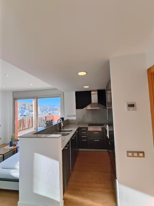 Large Terrace Luxury Apartment Sant Adria de Besos Buitenkant foto