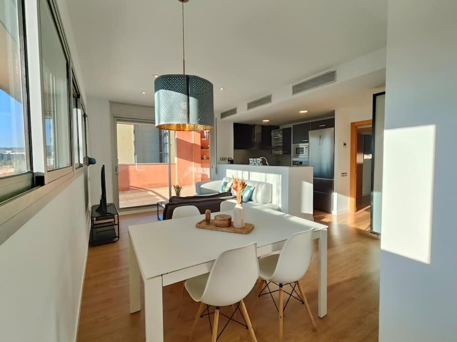 Large Terrace Luxury Apartment Sant Adria de Besos Buitenkant foto