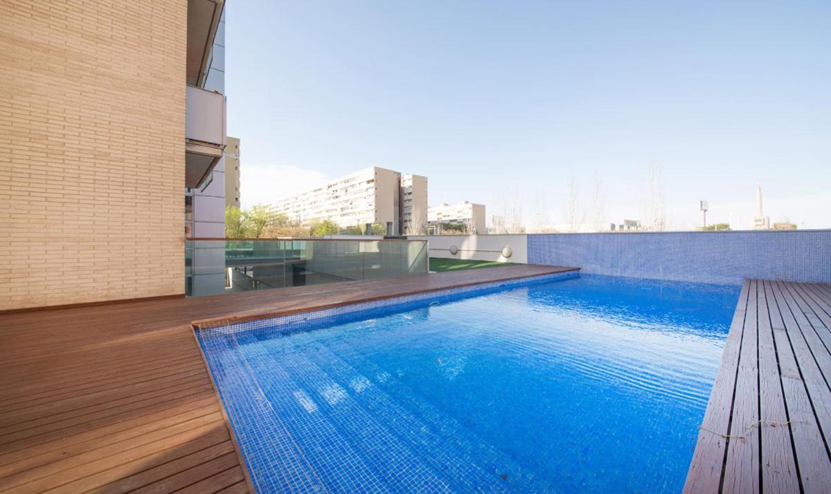 Large Terrace Luxury Apartment Sant Adria de Besos Buitenkant foto